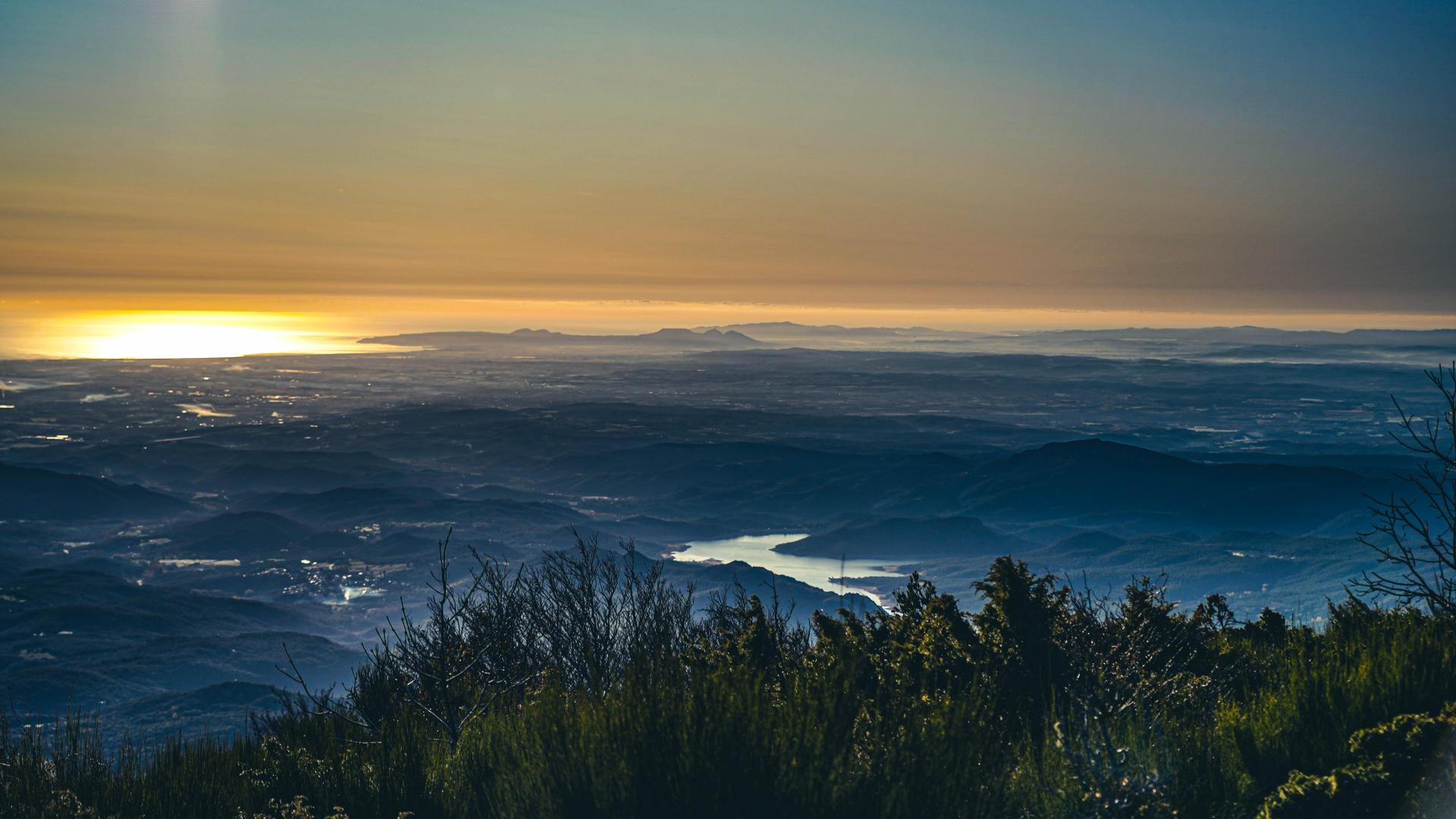 Vue paysage du Vallespir et de la mer